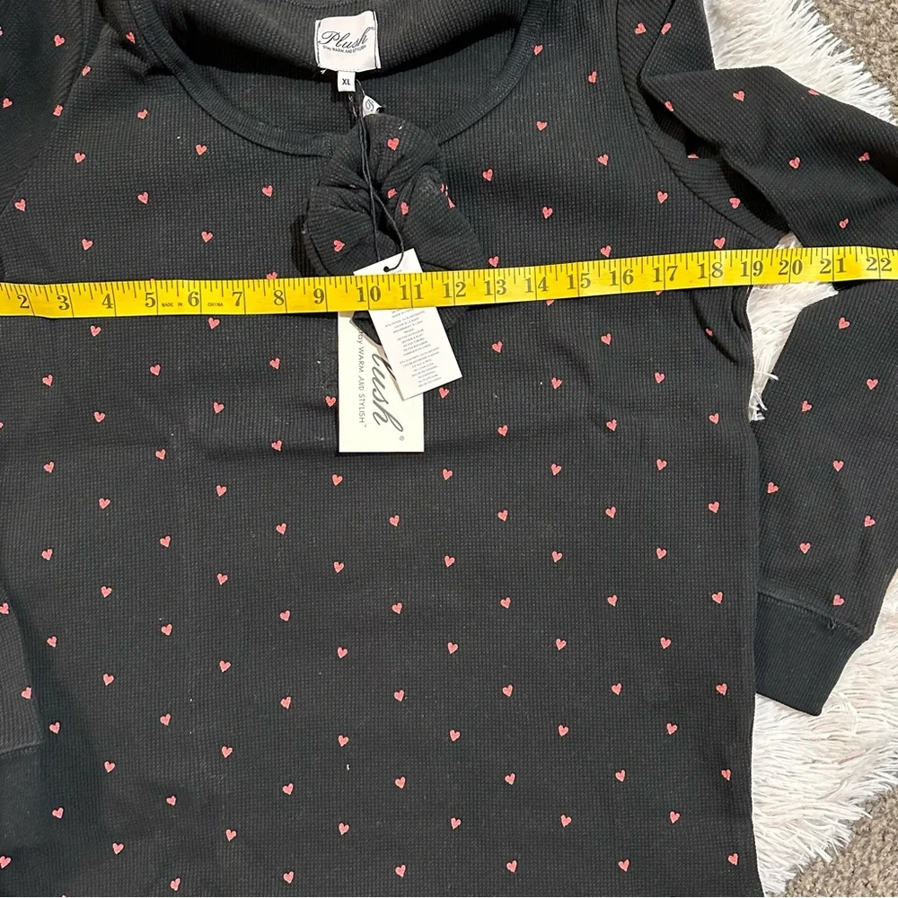 Revolve Plush hearts pajama set new XL - Picture 8 of 9